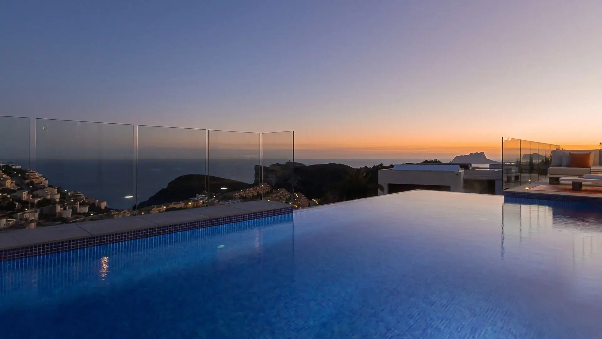 Villa in Benitachell, Cumbre del Sol - image 5