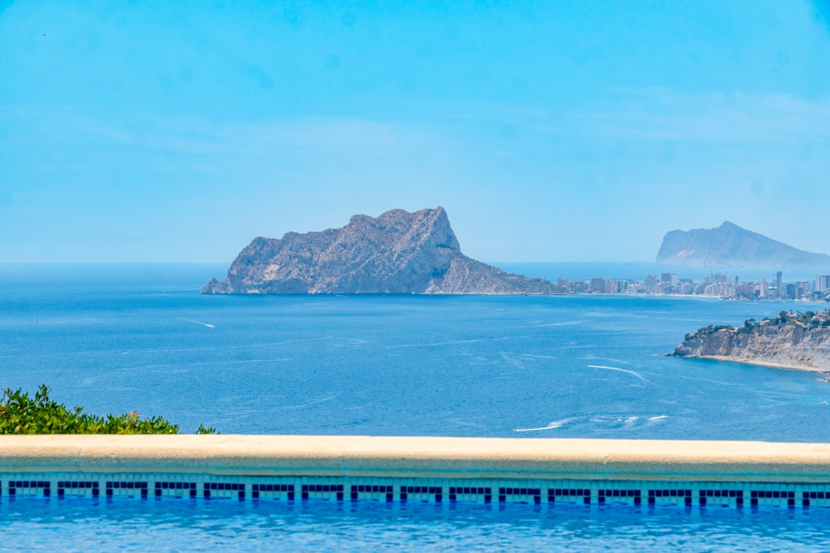 Villa in Moraira - image 4