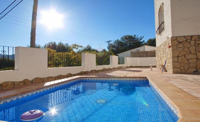 Villa i El Portet, pool och terrass 