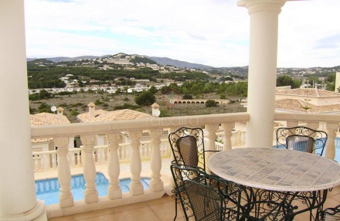 Недвижимость в Кальпе и Недвижимость для продажи в Кальпе, Аликанте Испания