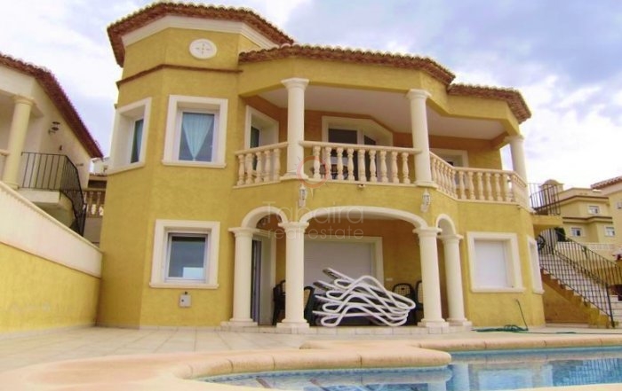 villa for sale in Calpe near the beach
