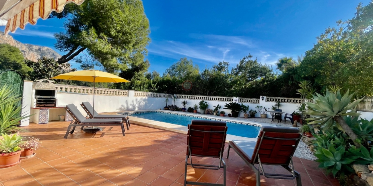 Rea &raquo; Finca &raquo; Jesús Pobre &raquo; Jesús Pobre