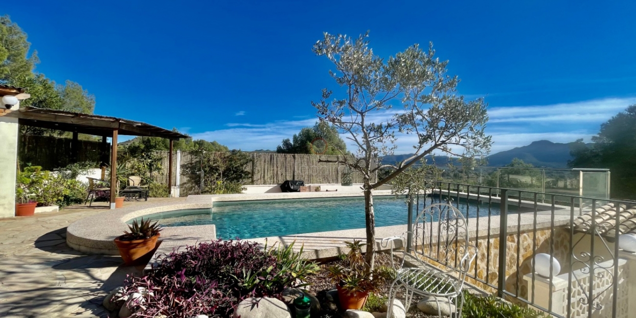 Sale &raquo; Villa &raquo; Orba &raquo; Valley / Urbanización