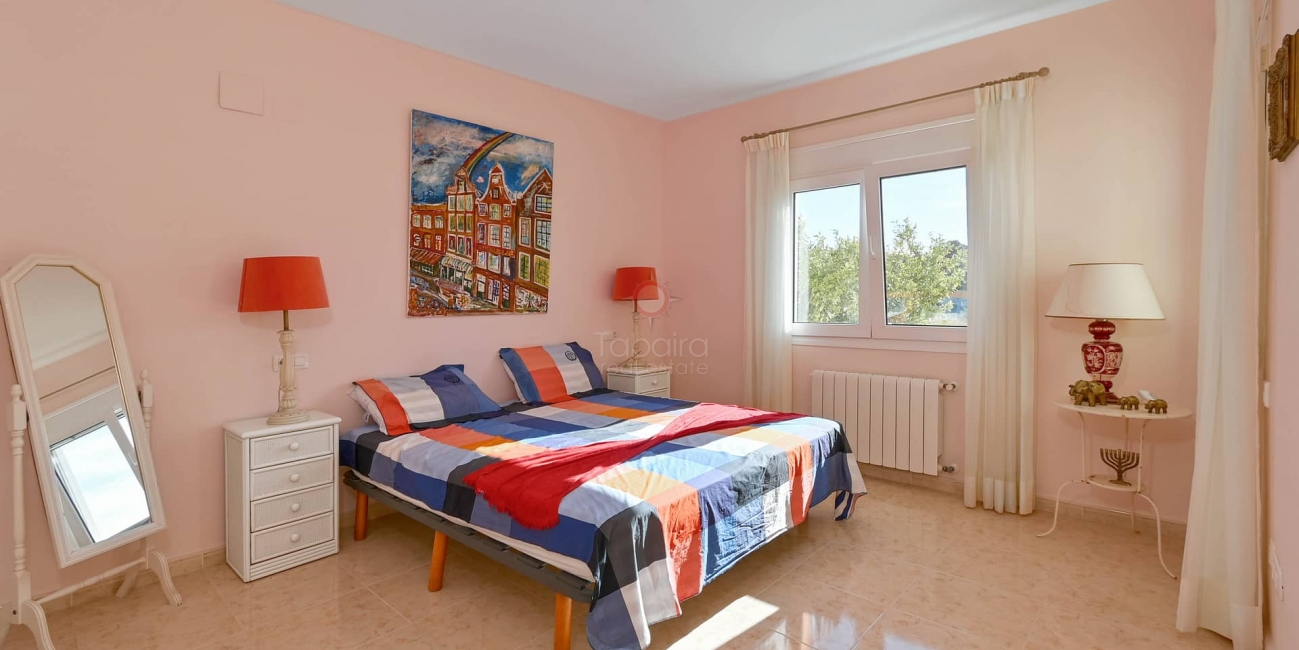 Lyxvilla till salu i Moraira - Steg från stranden och staden