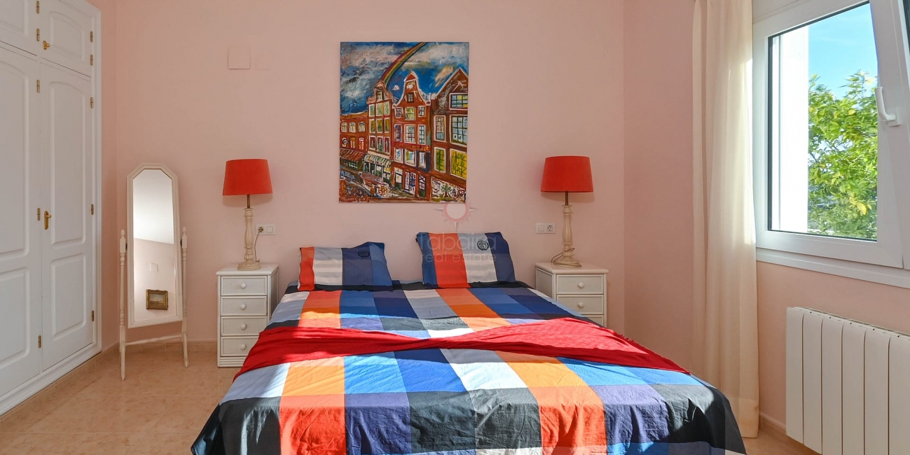 Lyxvilla till salu i Moraira - Steg från stranden och staden