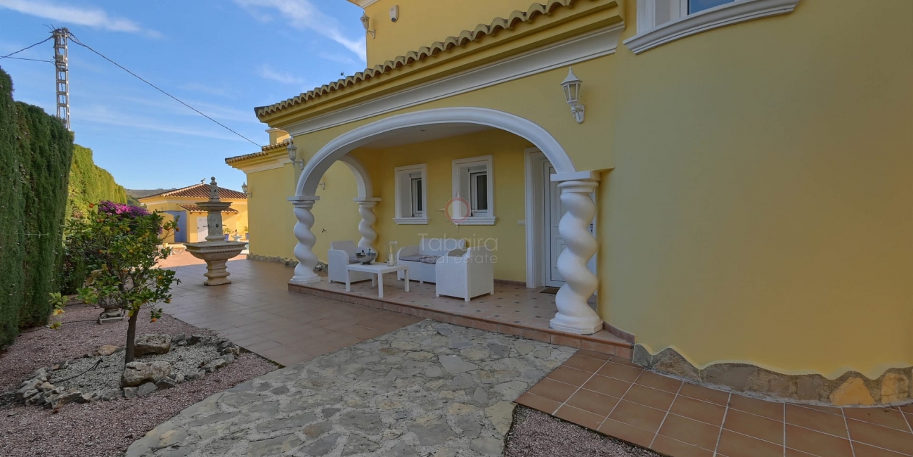 Lyxvilla till salu i Moraira - Steg från stranden och staden