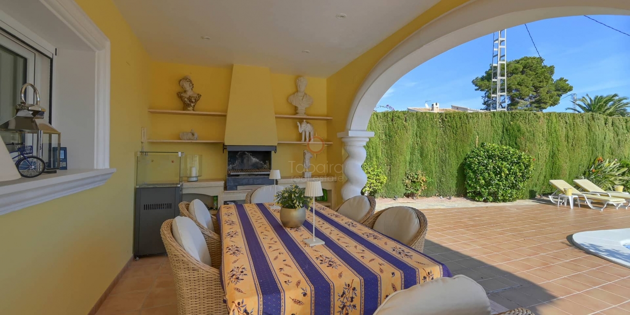 Lyxvilla till salu i Moraira - Steg från stranden och staden