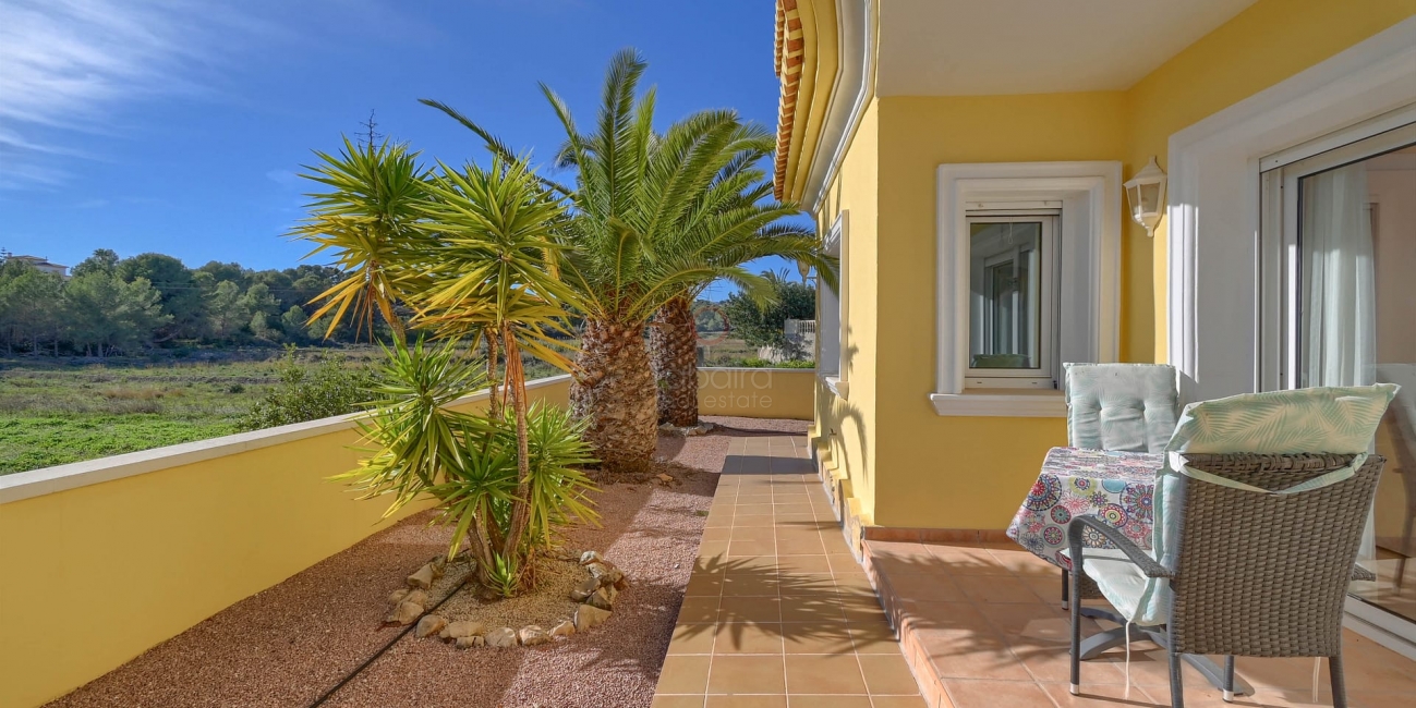 Lyxvilla till salu i Moraira - Steg från stranden och staden