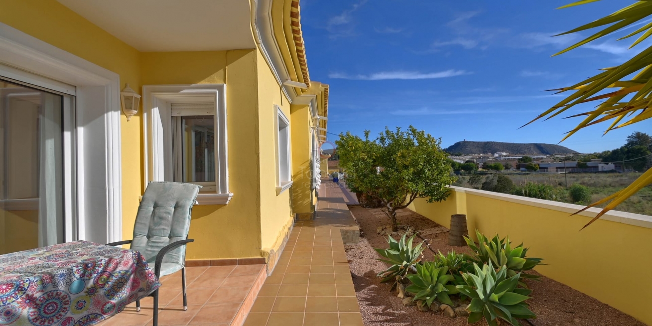 Lyxvilla till salu i Moraira - Steg från stranden och staden