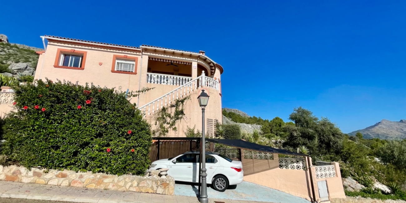 Sale &raquo; Villa &raquo; Tormos &raquo; Pueblo