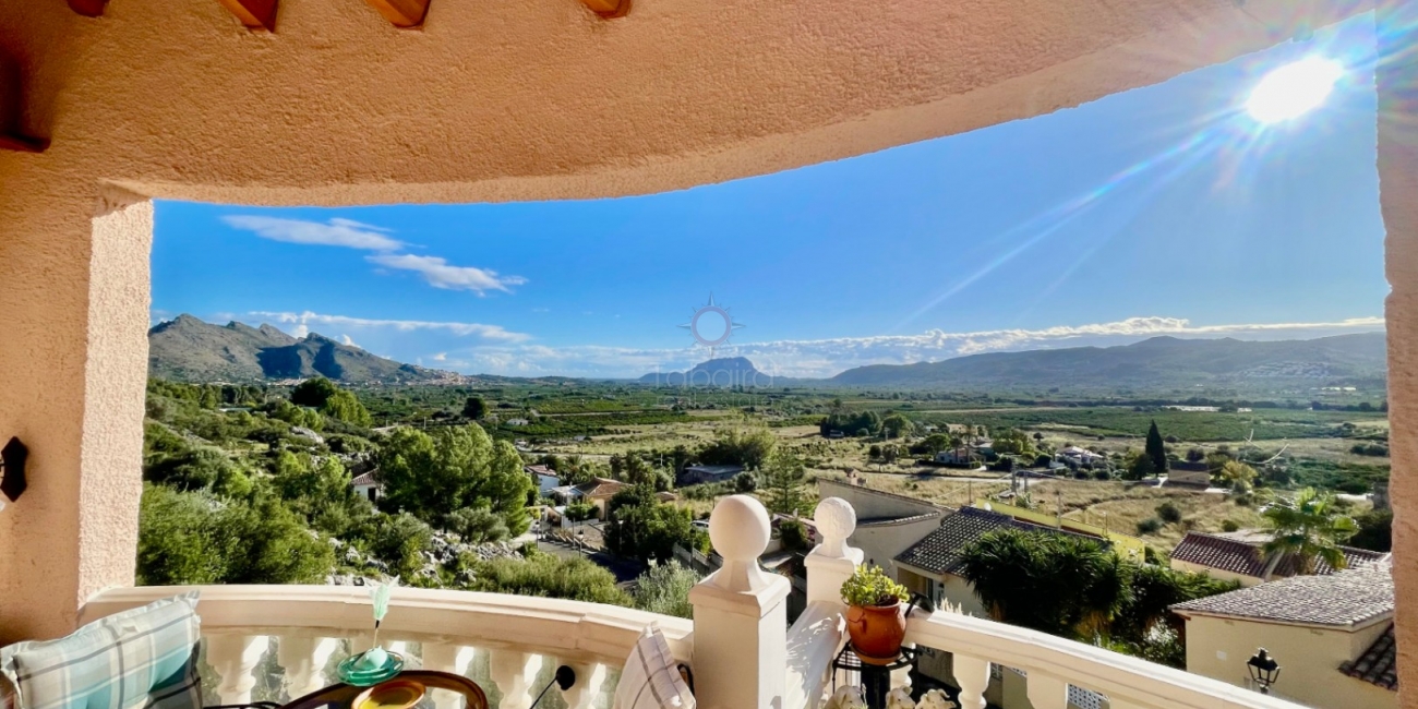 Sale &raquo; Villa &raquo; Tormos &raquo; Pueblo