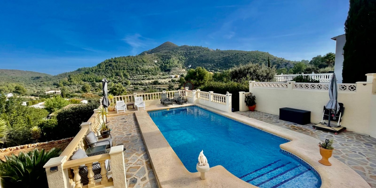 Sale &raquo; Villa &raquo; Alcalalí &raquo; Valley / Urbanización