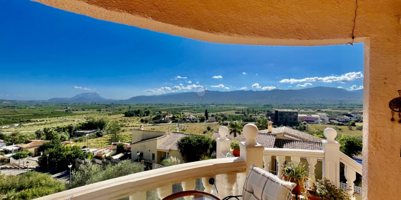 Sale &raquo; Villa &raquo; Tormos &raquo; Pueblo