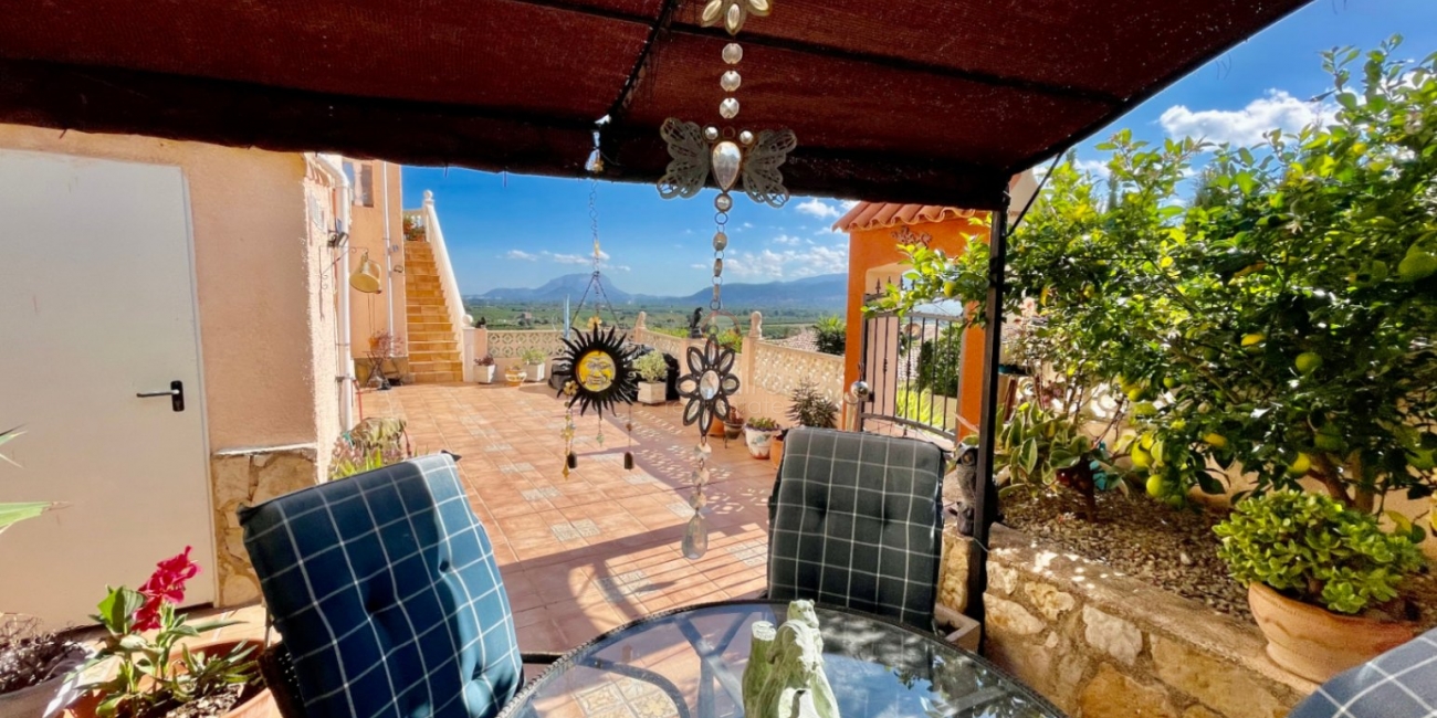 Sale &raquo; Villa &raquo; Tormos &raquo; Pueblo