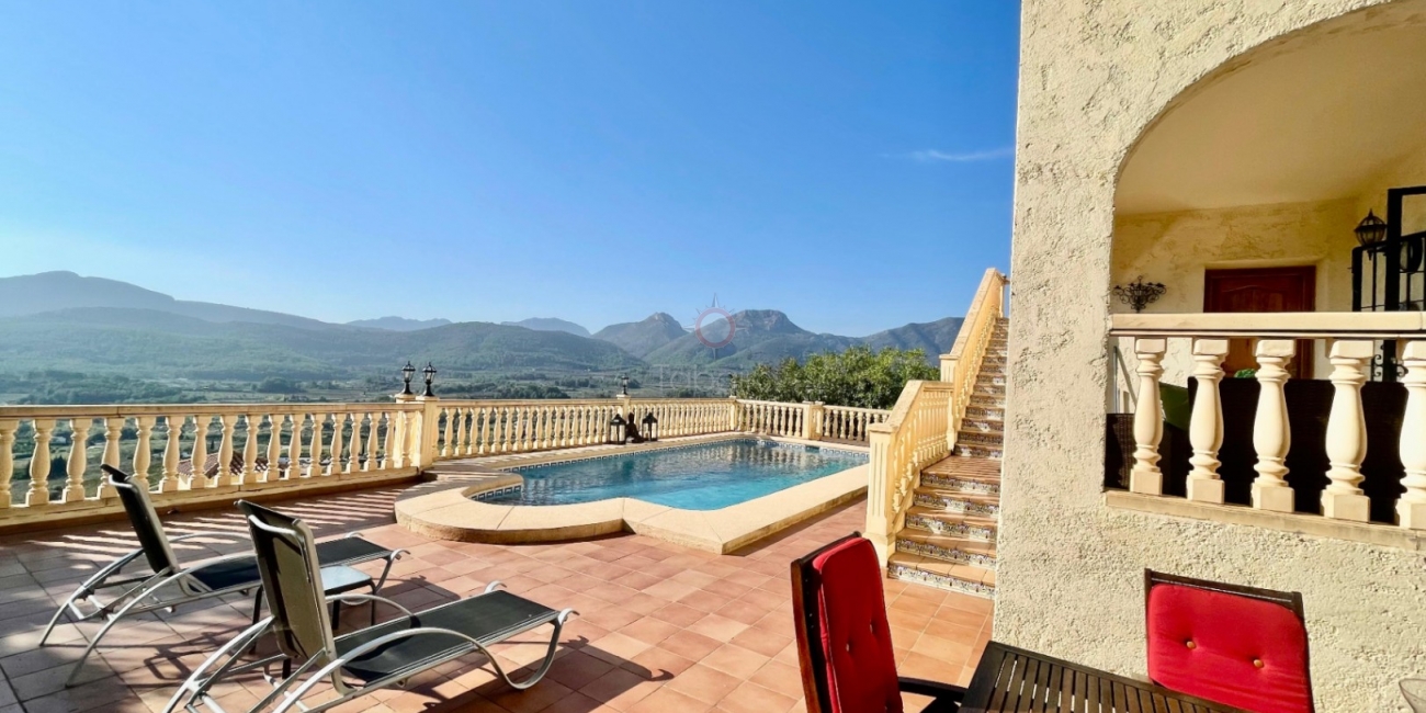 Sale &raquo; Villa &raquo; Xaló / Jalon &raquo; Valley / Urbanización