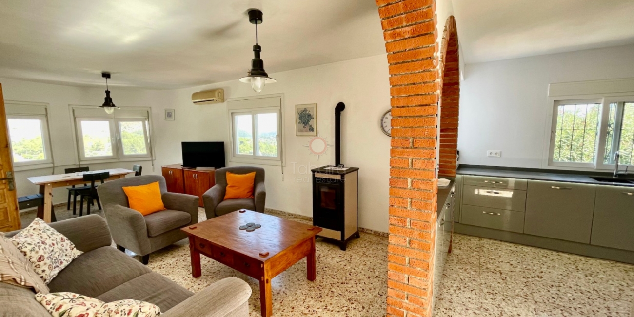 Sale &raquo; Villa &raquo; Tormos &raquo; Pueblo