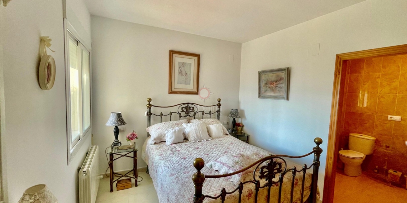 Sale &raquo; Villa &raquo; Xaló / Jalon &raquo; Valley / Urbanización