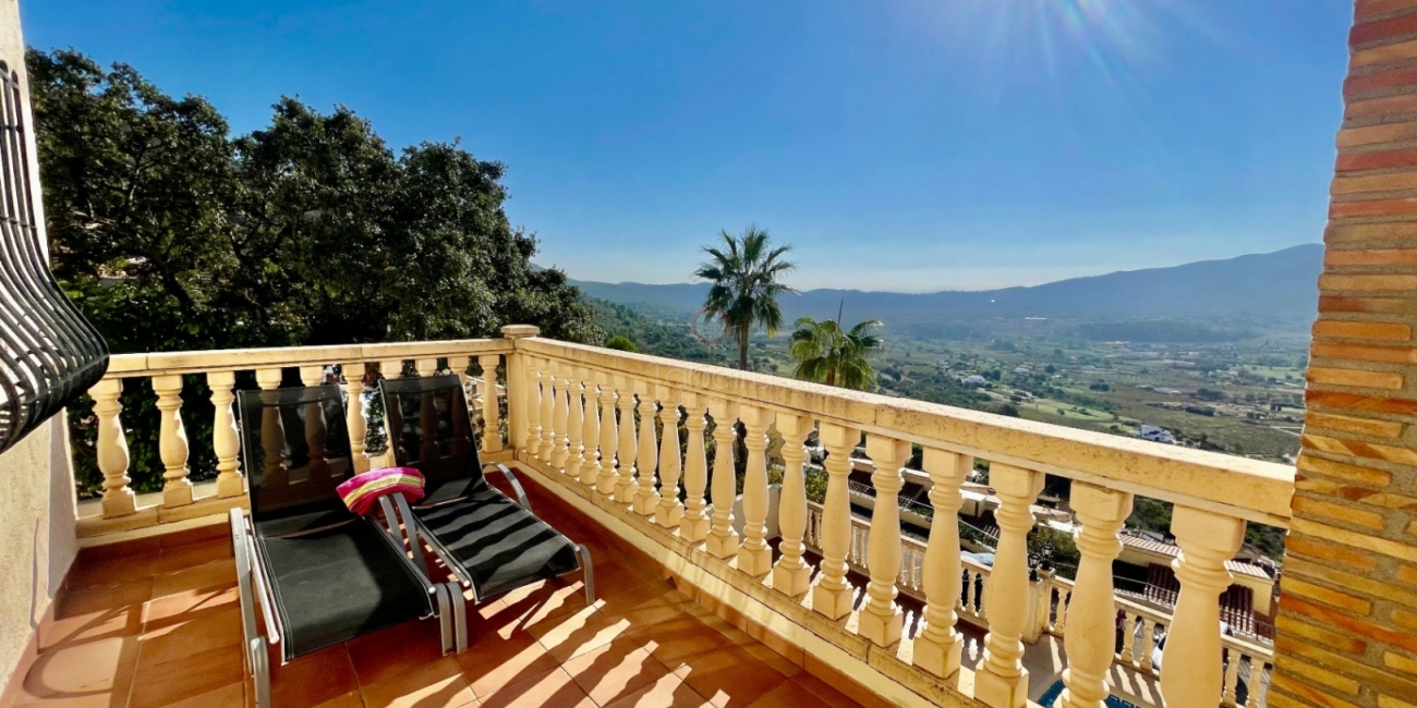 Sale &raquo; Villa &raquo; Xaló / Jalon &raquo; Valley / Urbanización