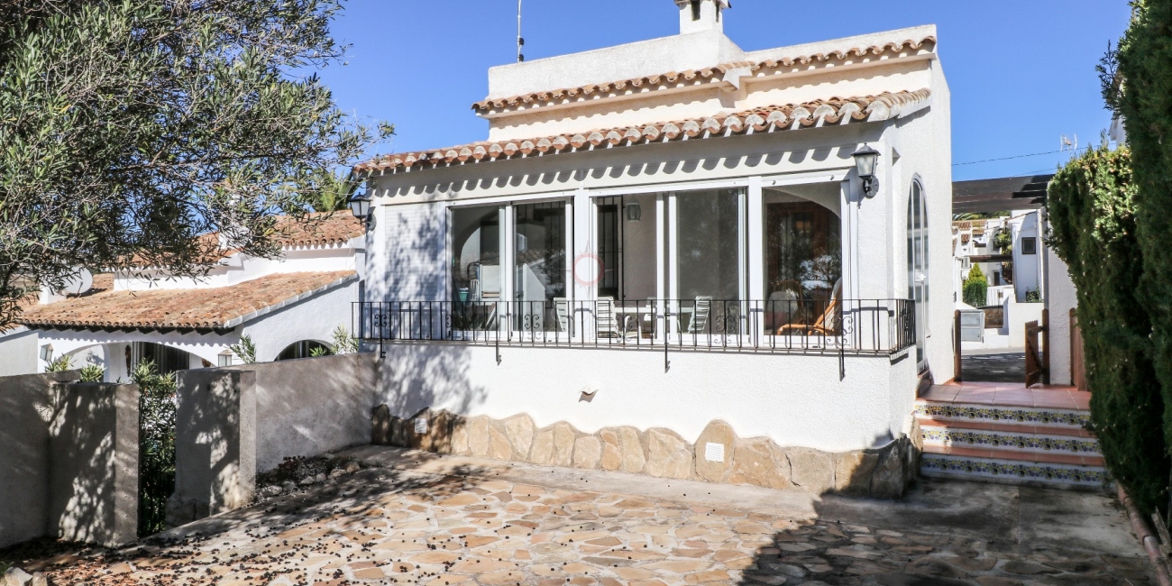 ◈ Reduced price independent villa for sale in Moraira