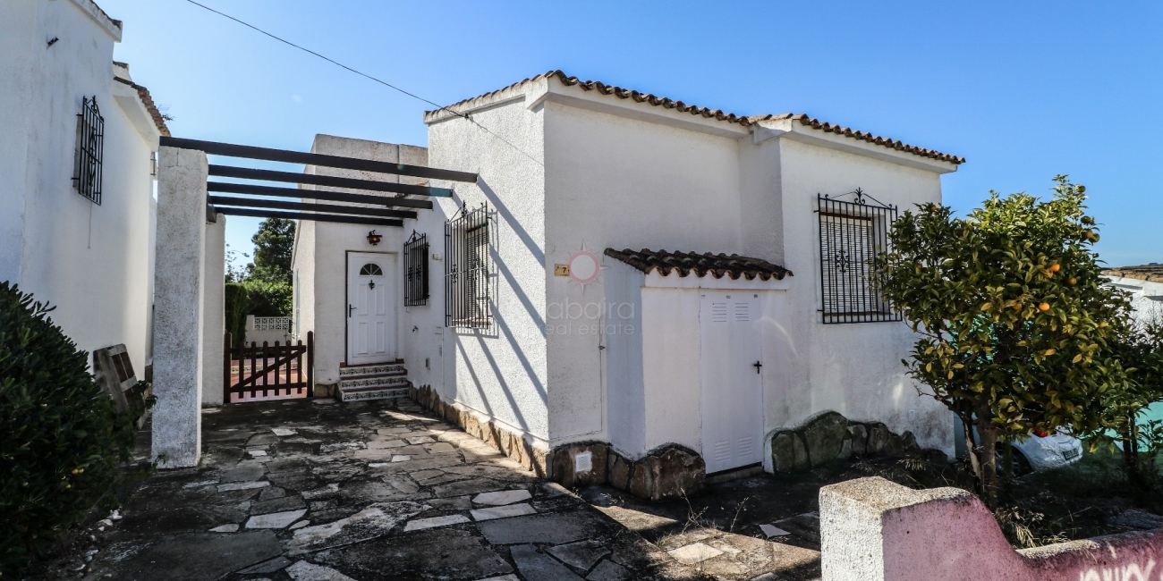 ◈ Nedsatt pris oberoende villa till salu i Moraira