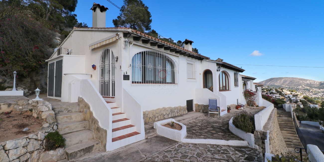 2-bedroom mid-terraced property for sale in Benimeit Moraira