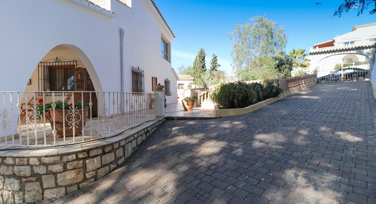 ▷ Villa for Sale with Sea Views in Pla del Mar - Moraira