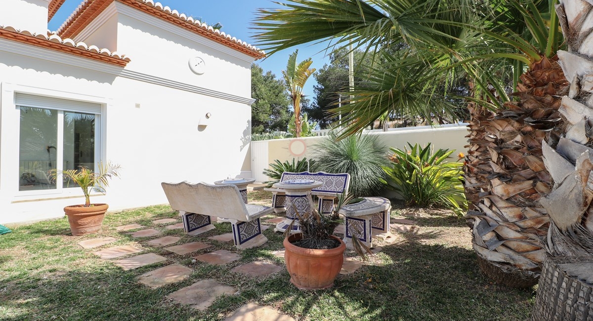 reduced price properties and villas for sale in moraira