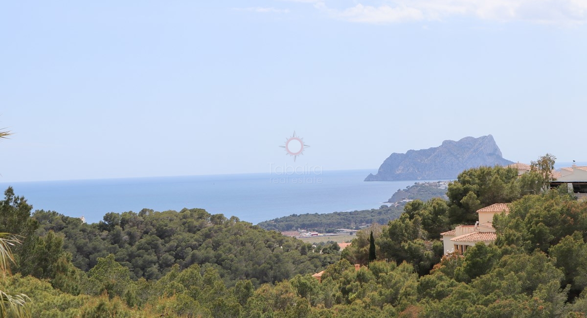 five bedroom villa with sea views for sale in moraira