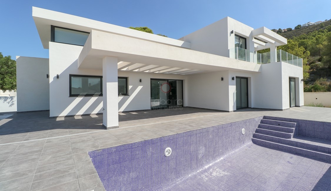 ▷ Villa de diseño moderno con vistas al mar en venta en Moraira