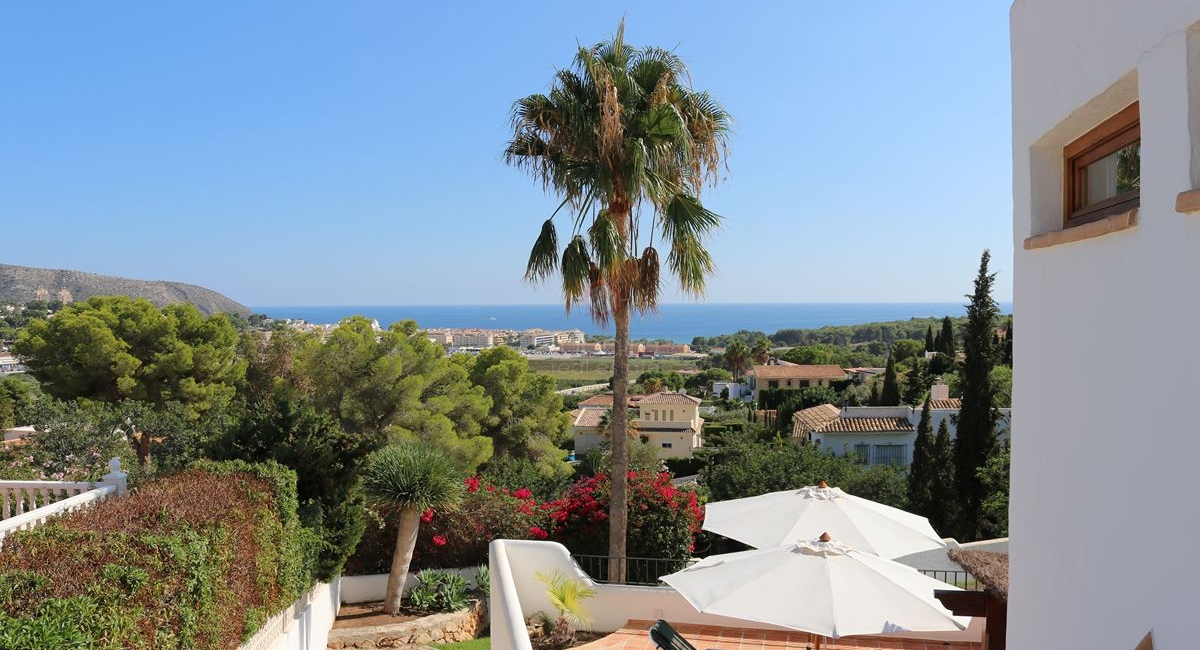 Moraira Ibiza stil villa till salu med havsutsikt