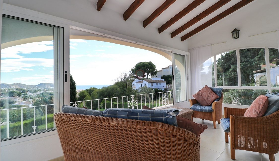 ▷ Villa con vistas al mar en venta en Moraira