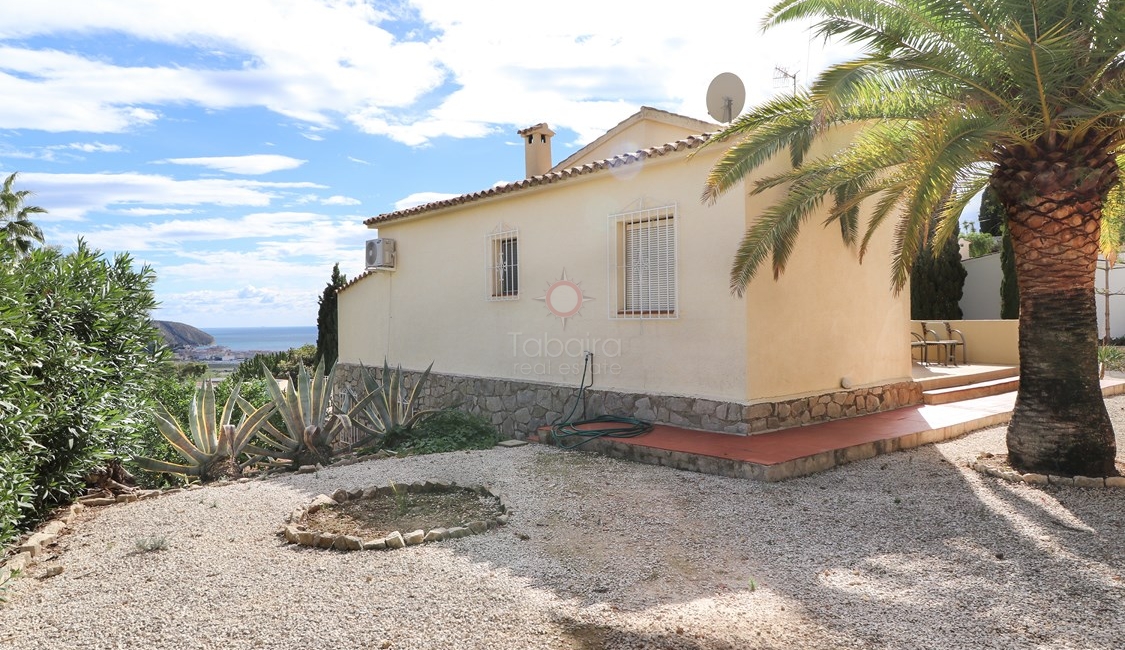 ▷ Villa med havsutsikt till salu i Moraira