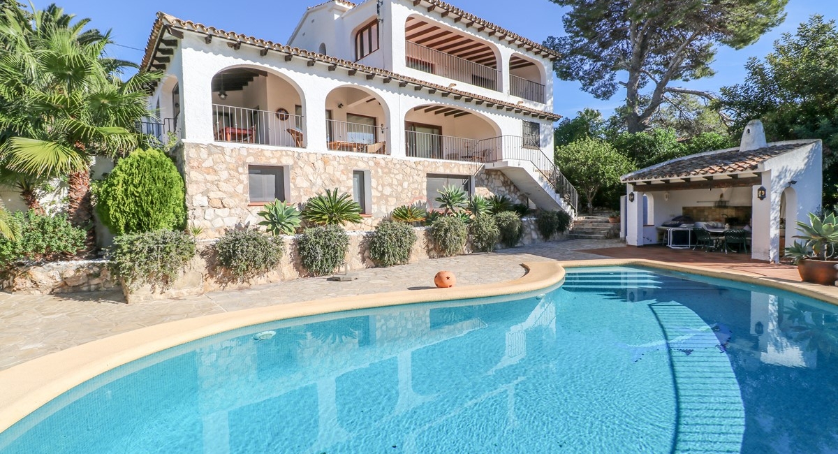 Villa zum Verkauf in El Portet Moraira