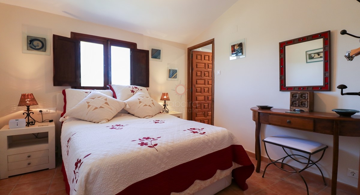 ▷ finca de tres dormitorios en venta en benissa