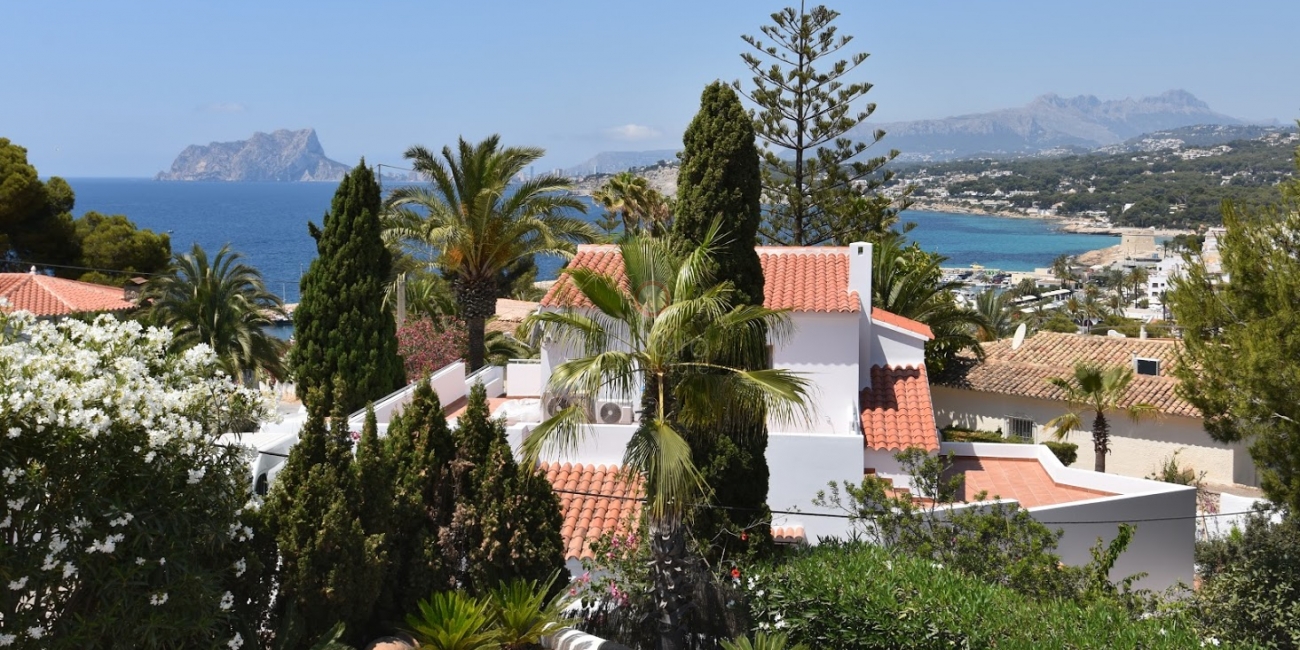 ▷ Villa mit vier Schlafzimmern zum Verkauf in Pla del Mar Moraira
