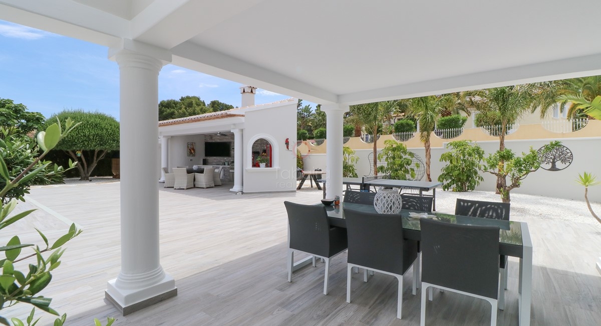 ▷ Luxury villa for sale in Moraira