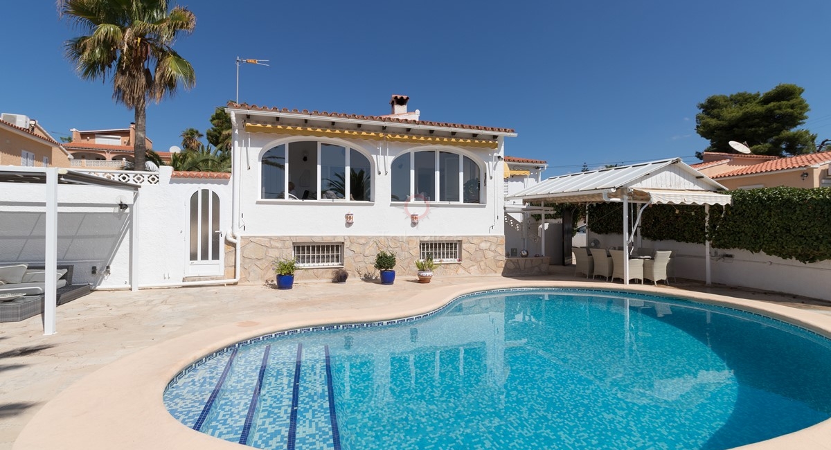 Villa zu verkaufen in Moraira, Alicante Costa Blanca
