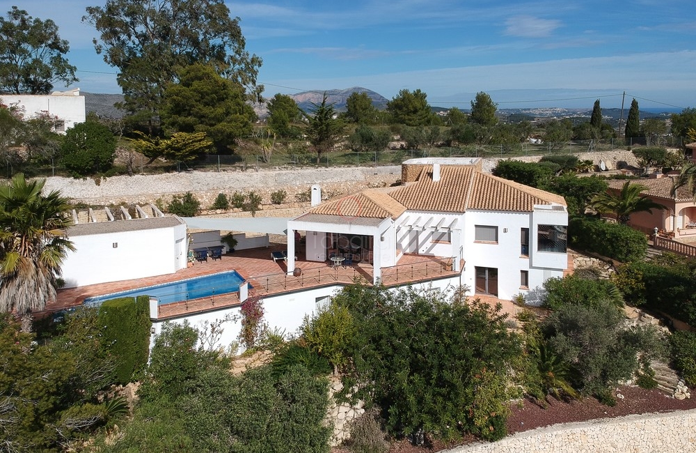Villa med panoramautsikt över havet till salu i Moraira
