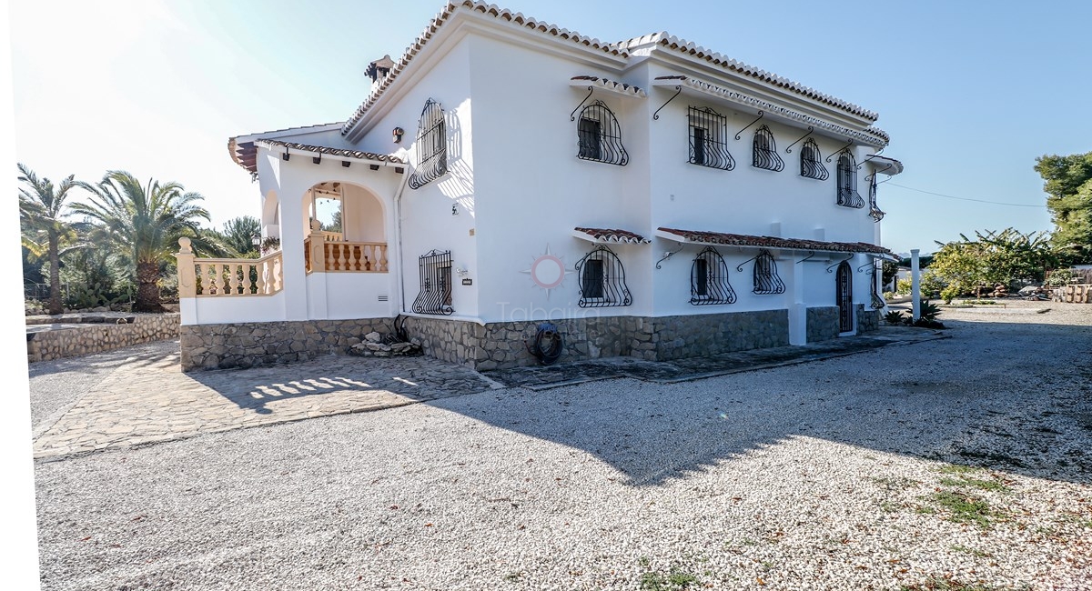 ▷ Moraira Villa te koop vlakbij het strand van El Portet