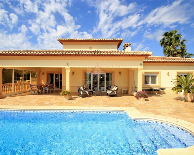 Villa - Verkauf - Moraira - Pinar de L'Adovcat
