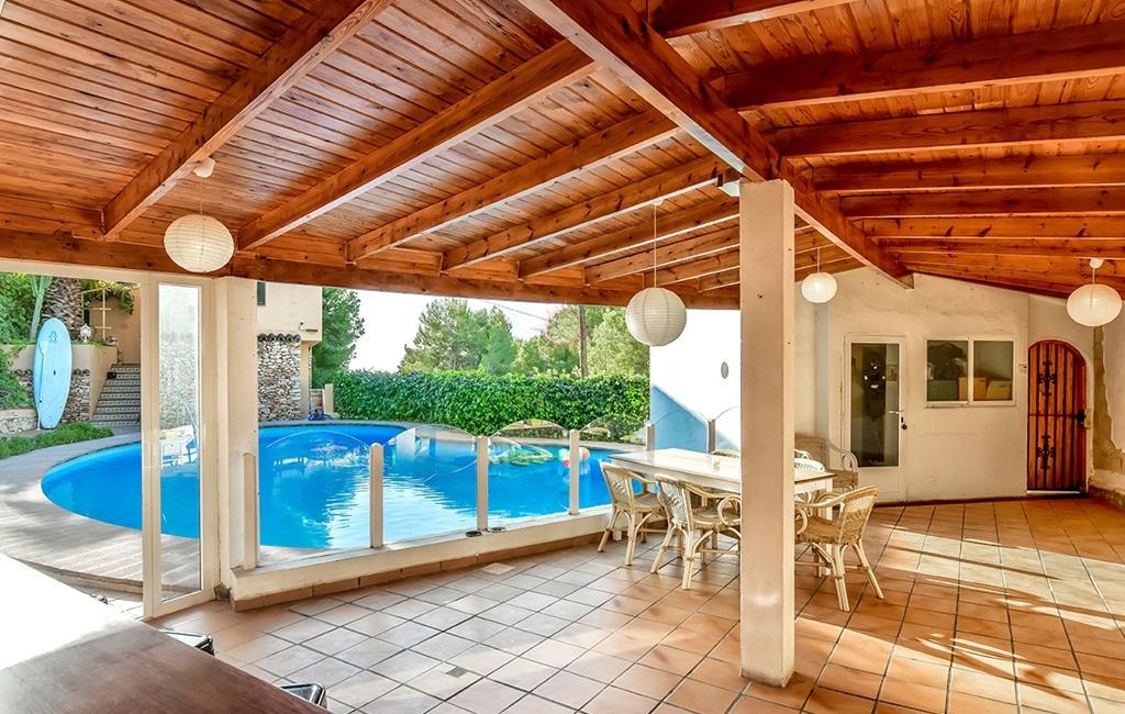 Villa à vendre sur la côte de Benissa récemment rénovée