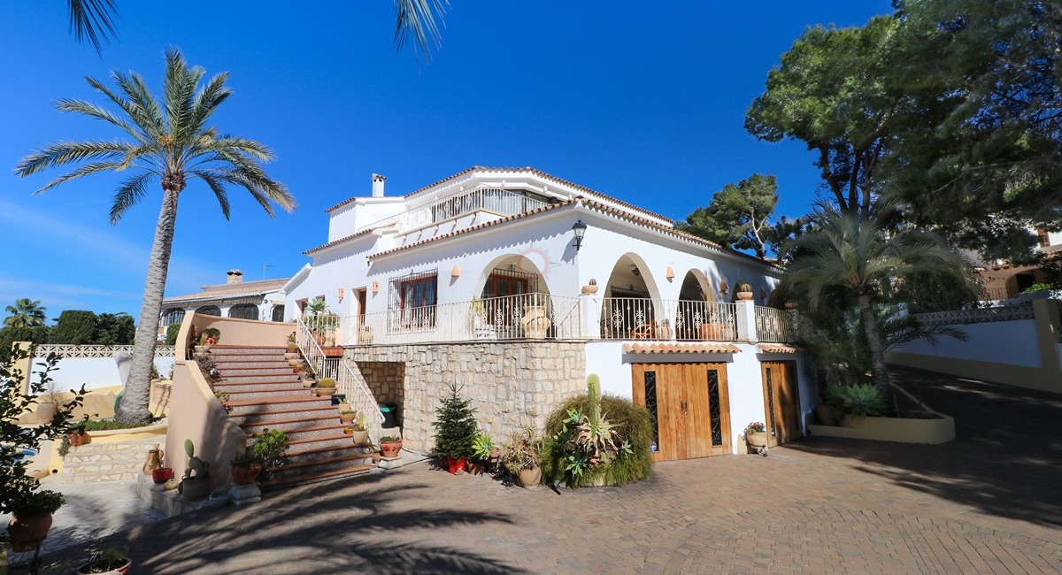 ▷ Villas à vendre à Pla del Mar - Propriété de la ville de Moraira