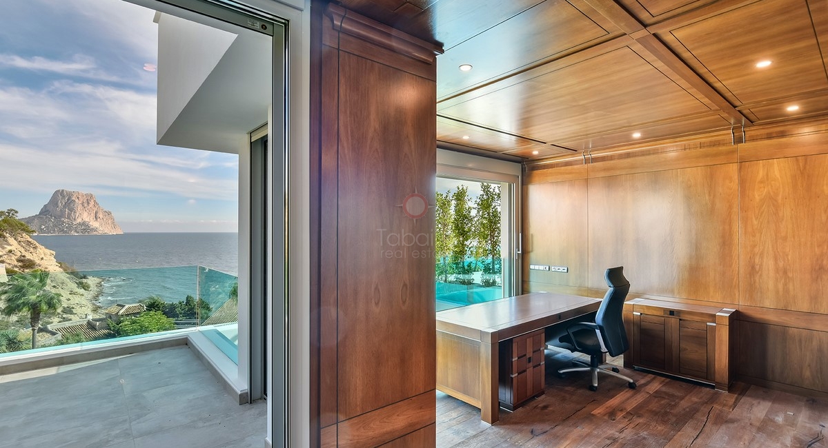 ▷ Villa neuve en bord de mer à vendre à Calpe - Costa Blanca