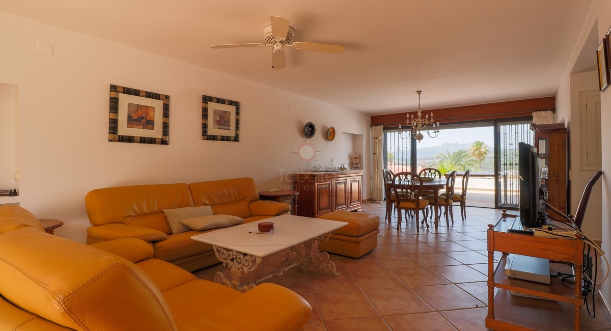 ▷ Villa in El Portet Moraira naast het strand