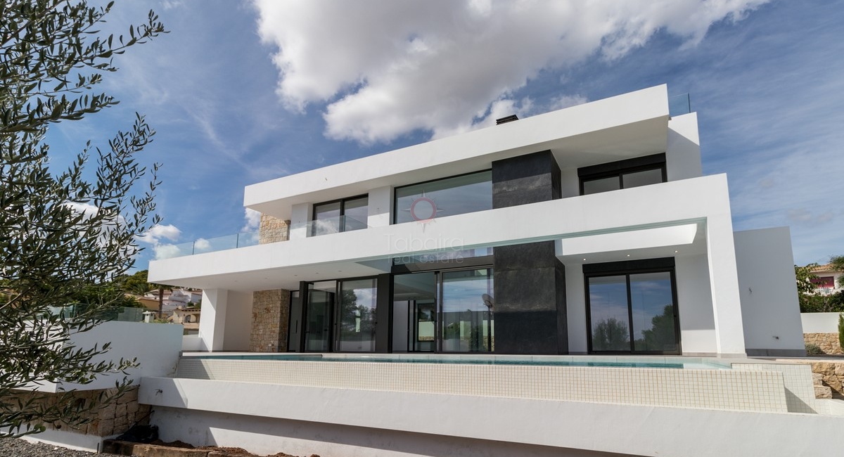 Villa de obra nueva en venta en Moraira cerca del pueblo