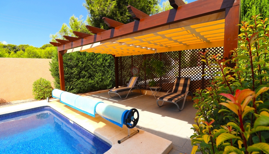 ▷ Villa moderne à vendre à Benissa près de la plage