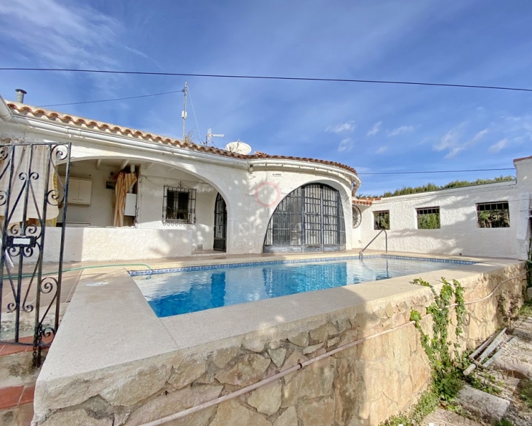 Villa - Sale - Calpe - Pueblo