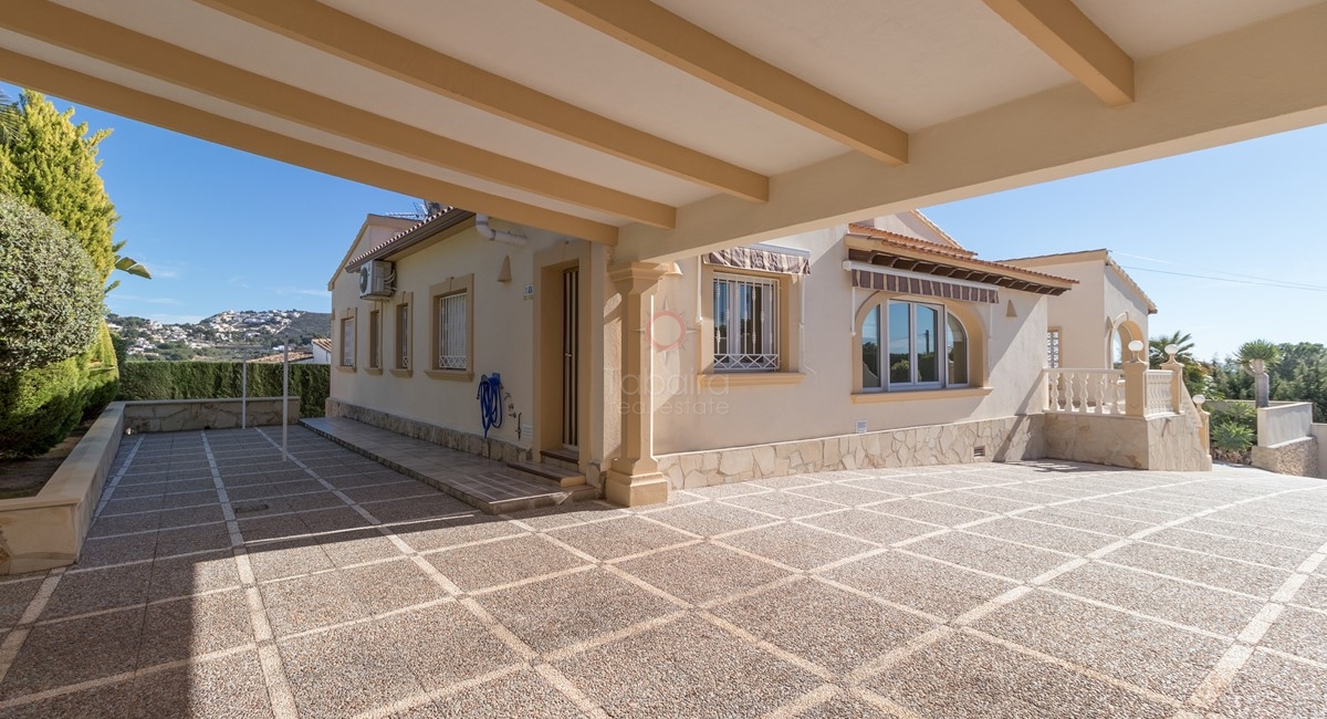 Quality sea view villa for sale next to Moraira