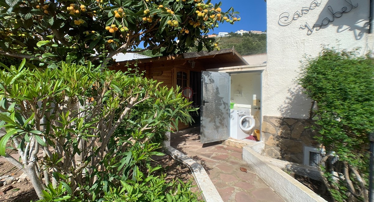 Cheap villa for sale in Moraira