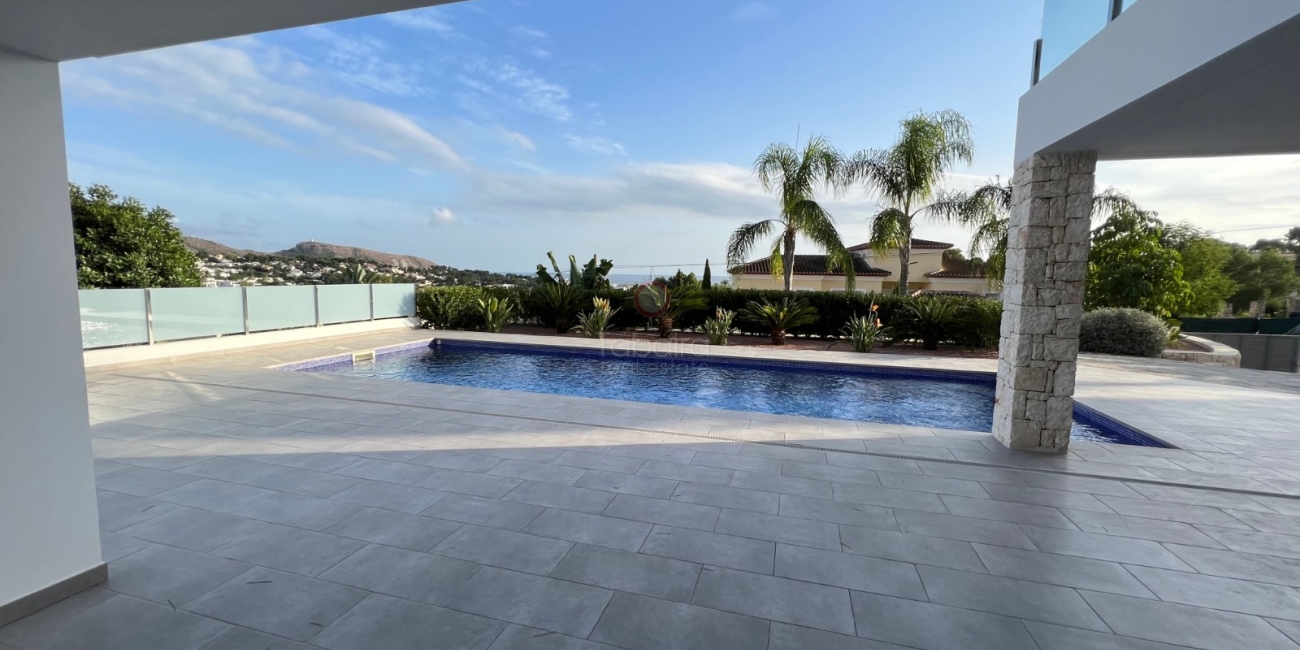 Modern Villa for sale with sea views in Moraira